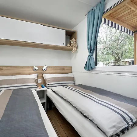 Kamp alanı Albatross Mobile Homes On Eden *