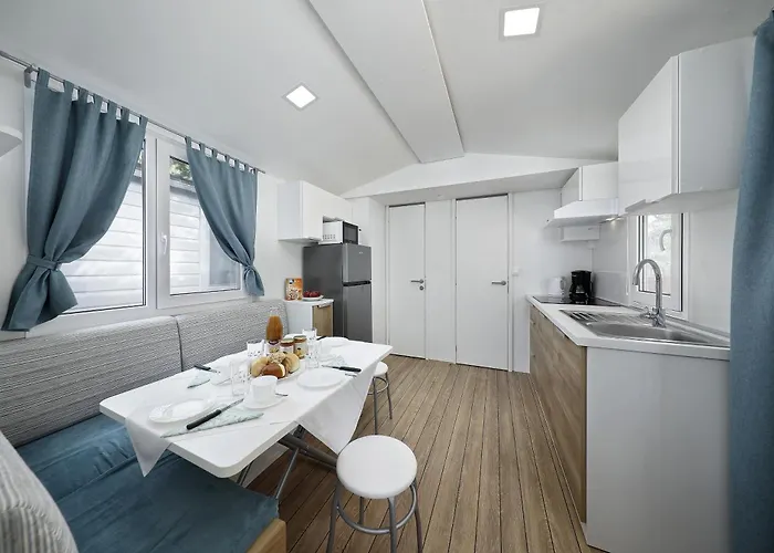 Albatross Mobile Homes On Eden Campingplads San Felice del Benaco